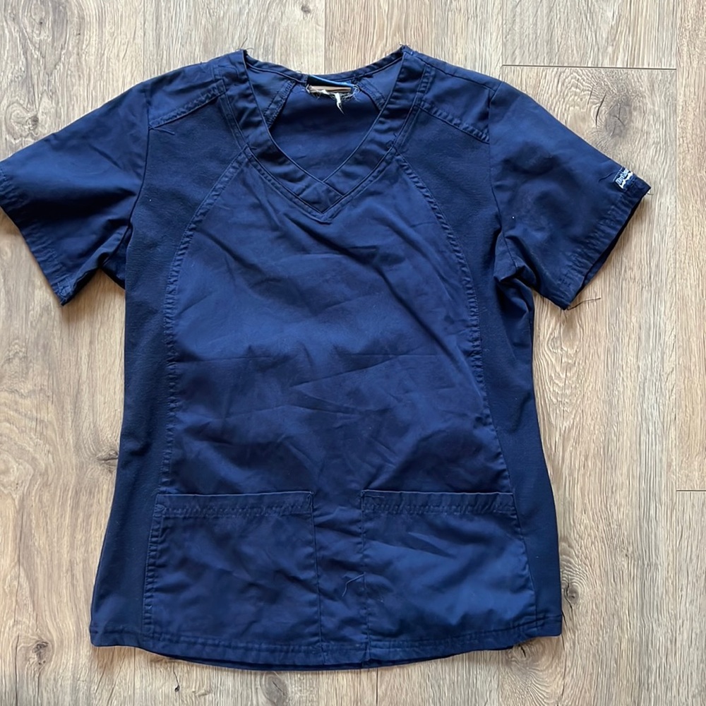 Buttersoft Scrub Top - Picture 4 of 7